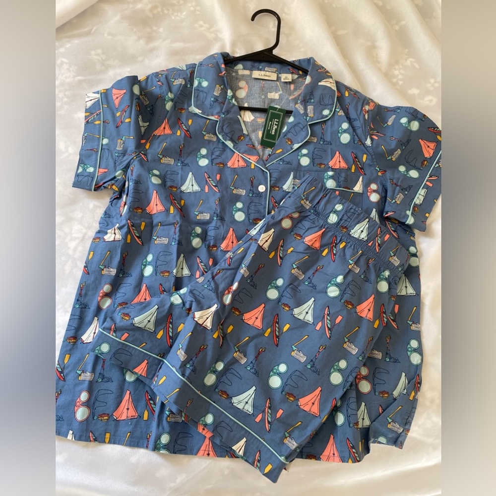 LL Bean Pajamas set camping short sleeve shirt and shorts Cotton Women Size M